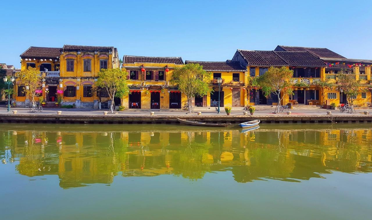 Light Sky Homestay Hoi An Bagian luar foto