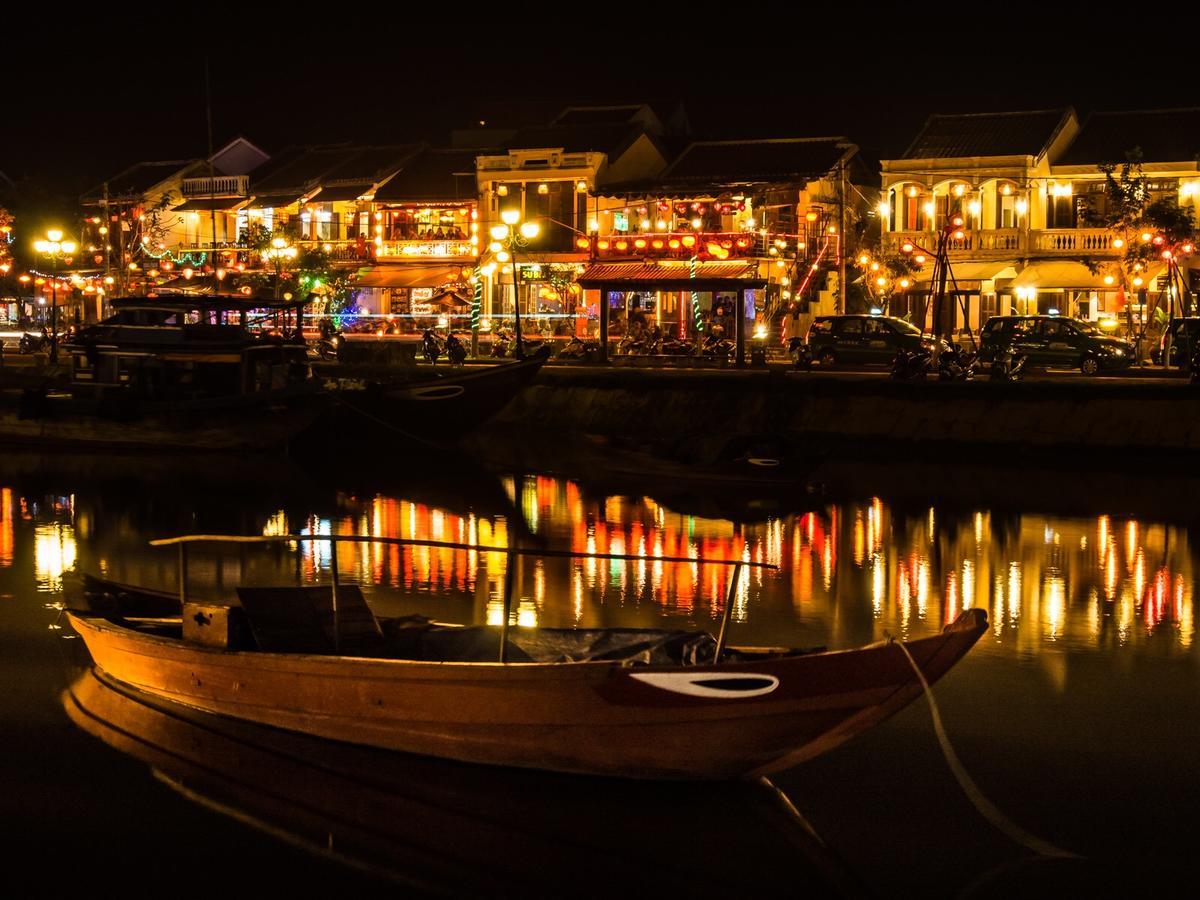 Light Sky Homestay Hoi An Bagian luar foto